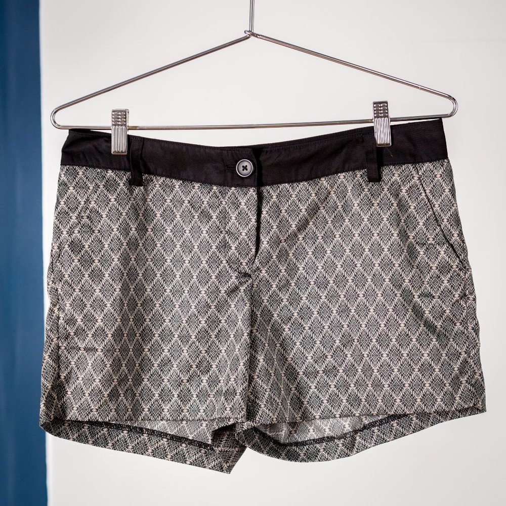 Print Shorts with Black Trim